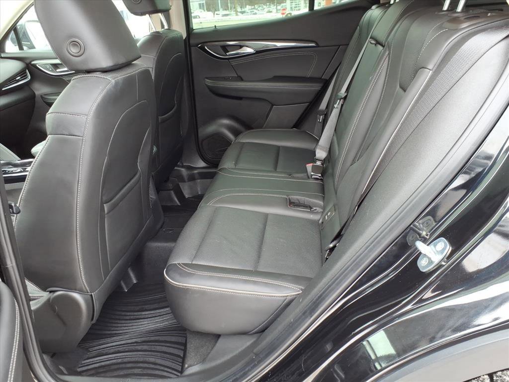 Used 2023 Buick Envision Essence image 11