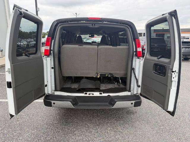 Used 2025 Chevrolet Express 3500 LT w/ LT Preferred Equipment Group RWD image 9