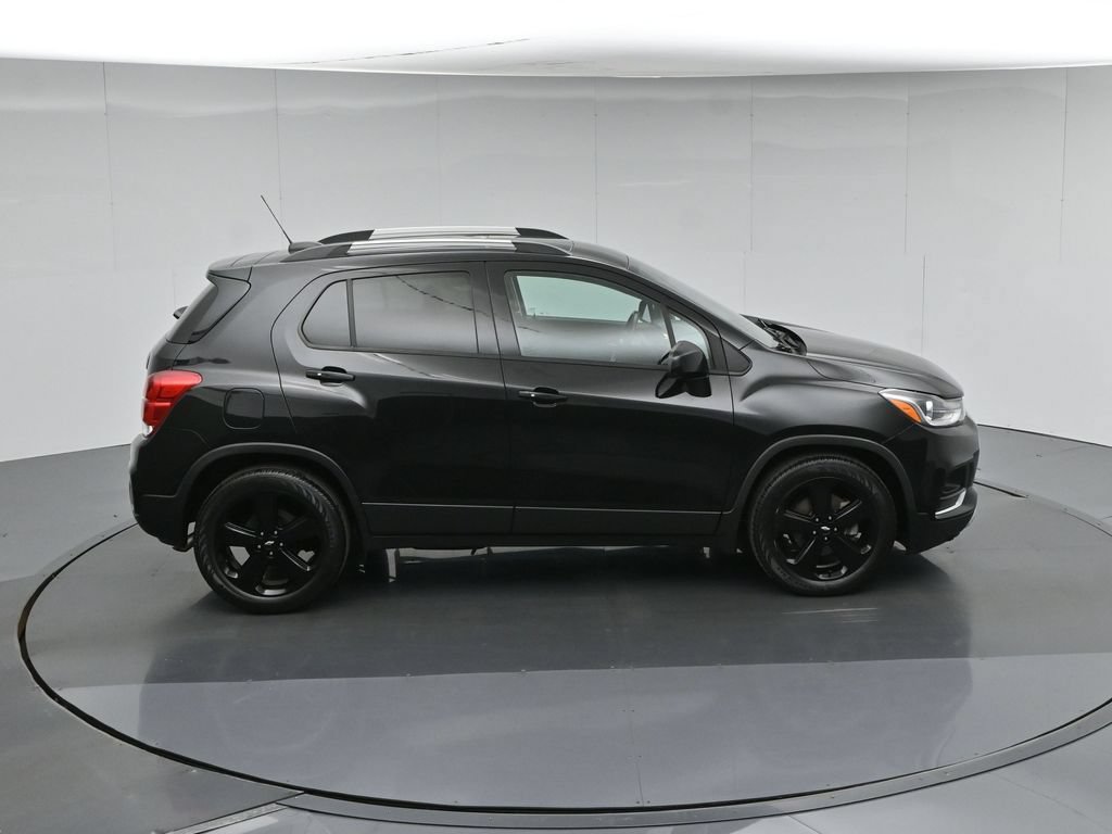 Used 2018 Chevrolet Trax Premier w/ Midnight Edition FWD image 43