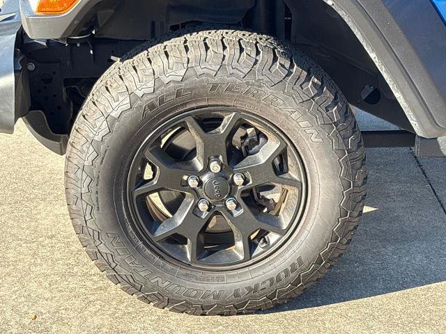 Used 2022 Jeep Wrangler Willys image 14