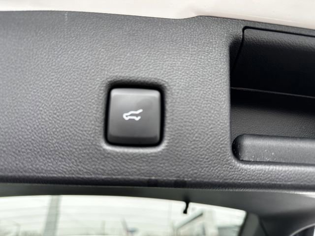 Certified 2022 Ford Escape SEL image 45