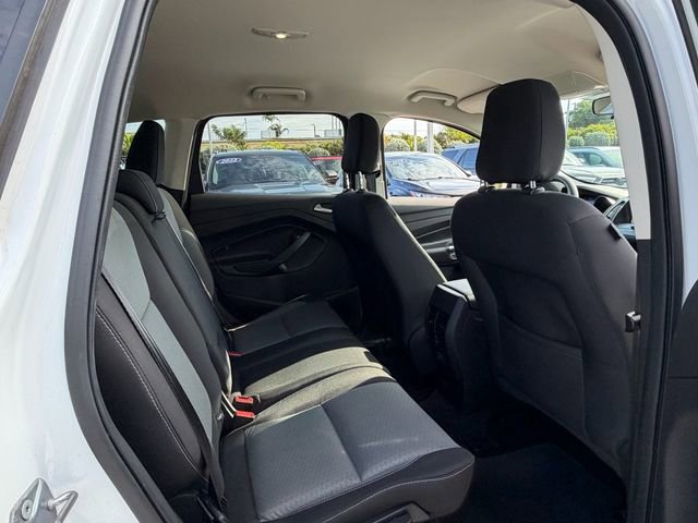 Certified 2019 Ford Escape SE FWD image 17