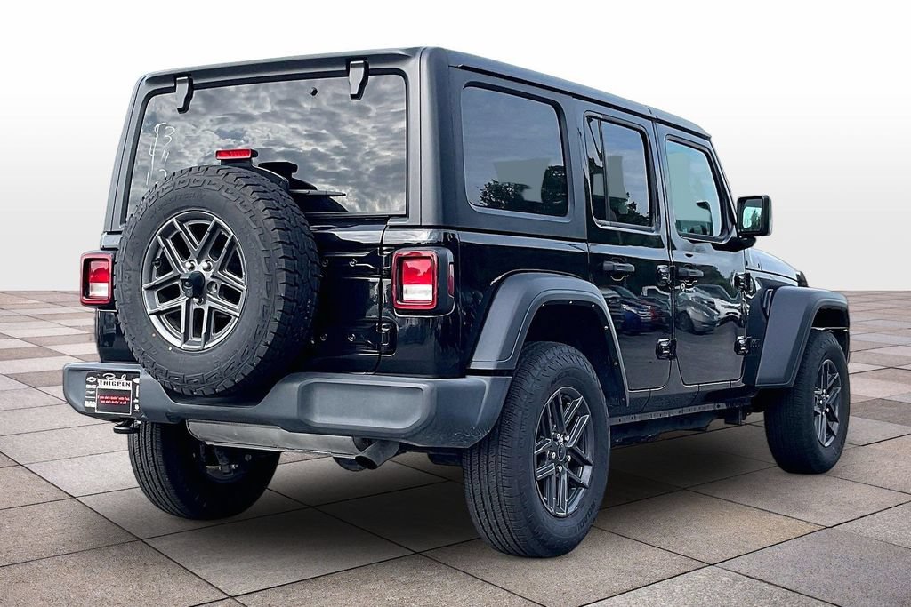 Used 2024 Jeep Wrangler Unlimited Sport AWD/4WD image 13