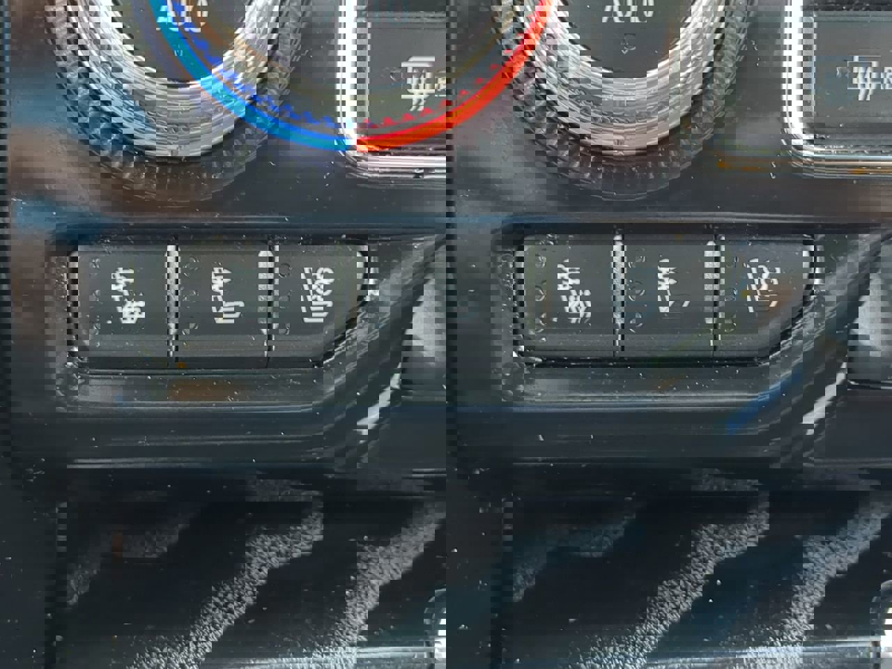 Used 2023 GMC Yukon Denali w/ Denali Reserve Package image 22