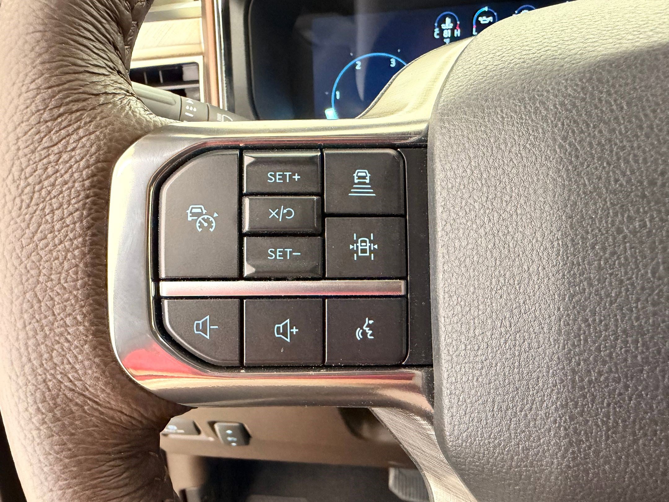 Certified 2025 Ford F350 King Ranch image 17