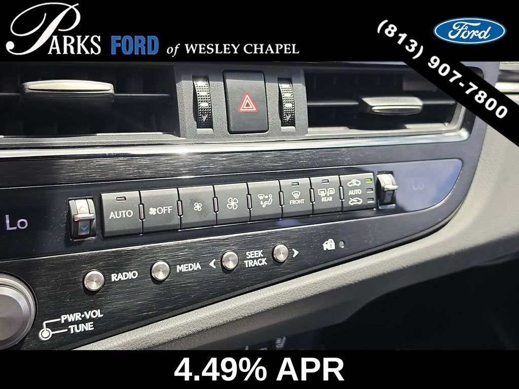 Used 2022 Lexus ES 300h Ultra Luxury w/ Accessory Package 2 FWD image 25
