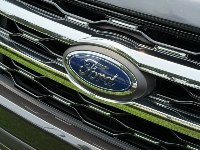 Certified 2024 Ford Expedition Limited w/ Excursion Package AWD/4WD image 27