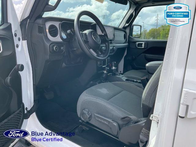 Used 2024 Jeep Wrangler Unlimited Sport AWD/4WD image 16