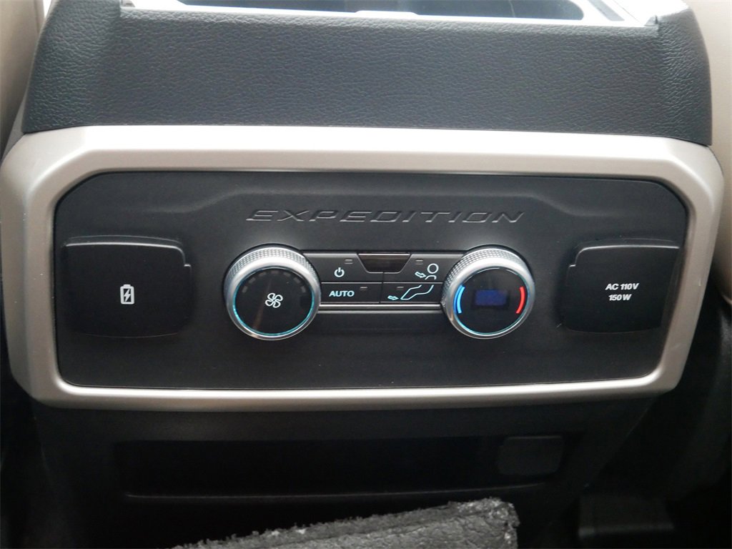Certified 2022 Ford Expedition XLT image 15