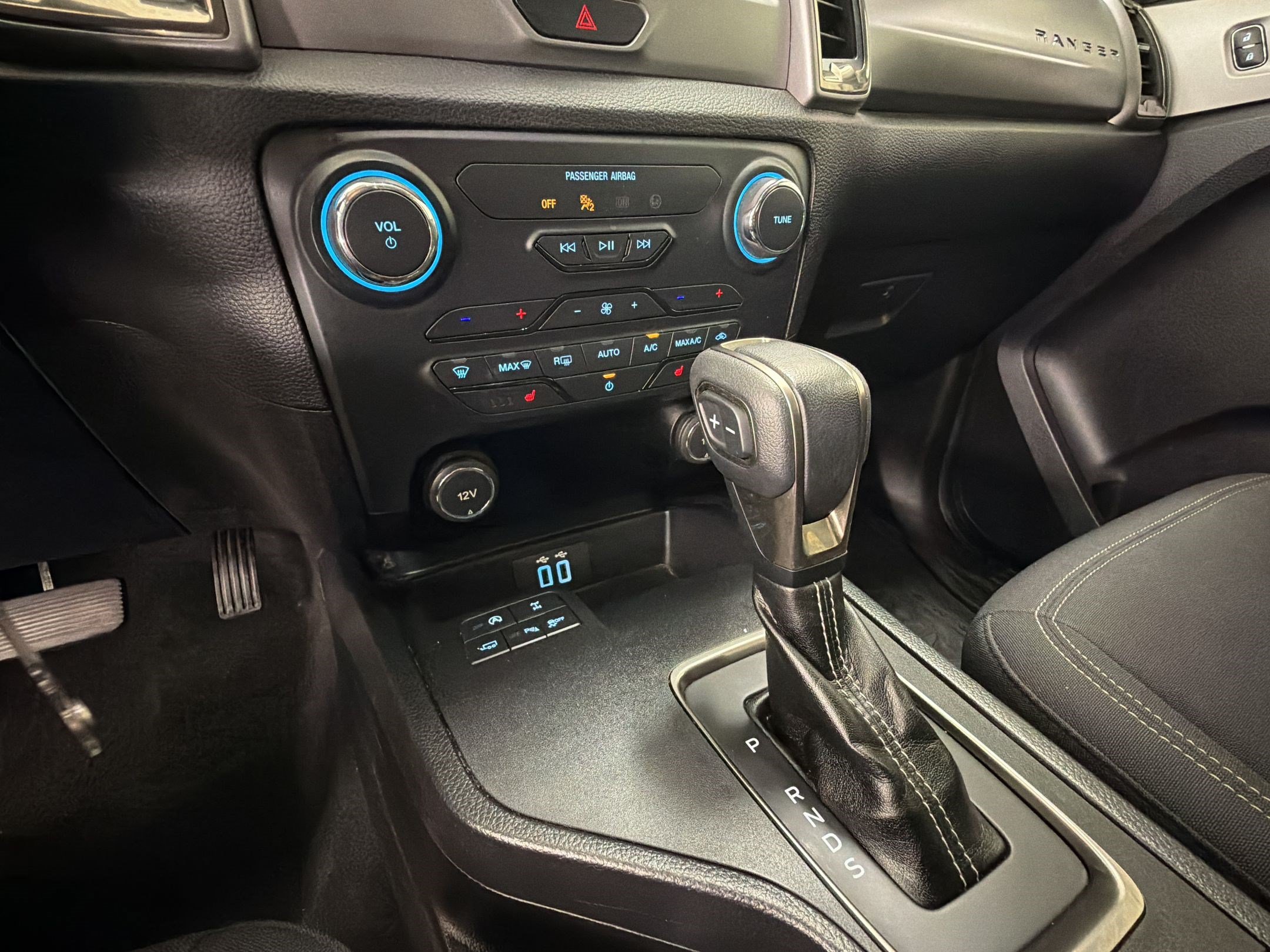 Certified 2020 Ford Ranger XLT w/ Equipment Group 302A Luxury RWD image 19