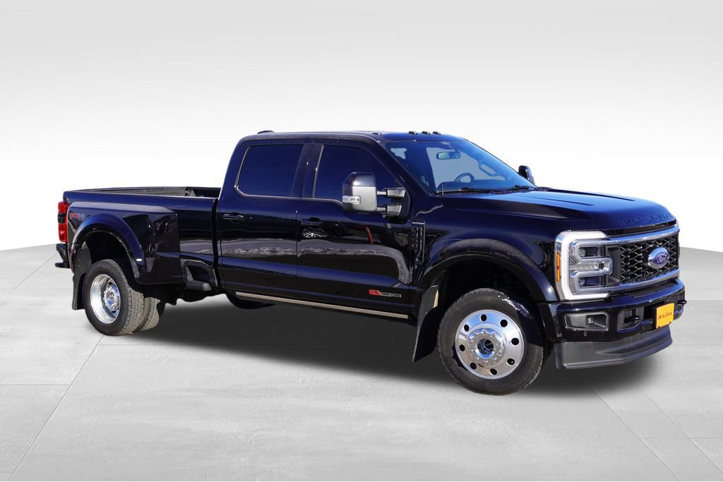 Certified 2025 Ford F450 Platinum w/ FX4 Off-Road Package image 11