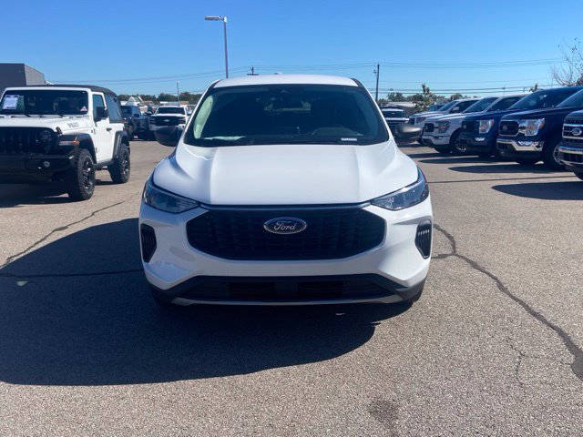 Certified 2023 Ford Escape Active AWD/4WD image 2