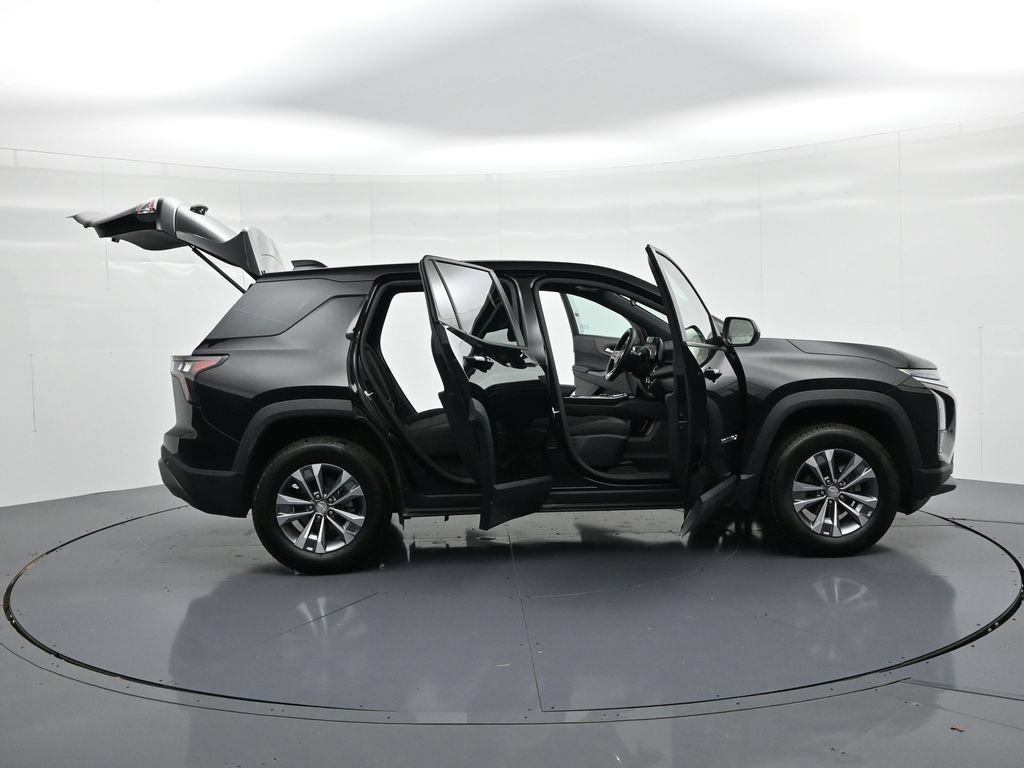 Used 2026 Chevrolet Equinox LT AWD/4WD image 24
