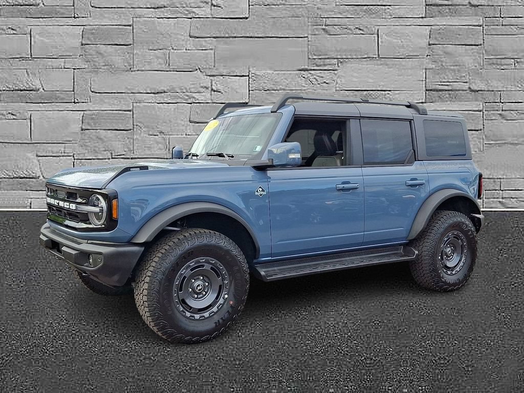 Certified 2025 Ford Bronco Outer Banks w/ Sasquatch Package AWD/4WD image 5