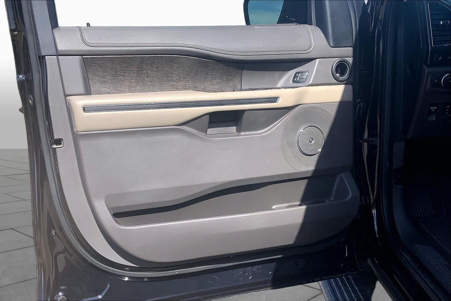 Certified 2020 Ford Expedition Limited w/ Equipment Group 302A RWD image 22
