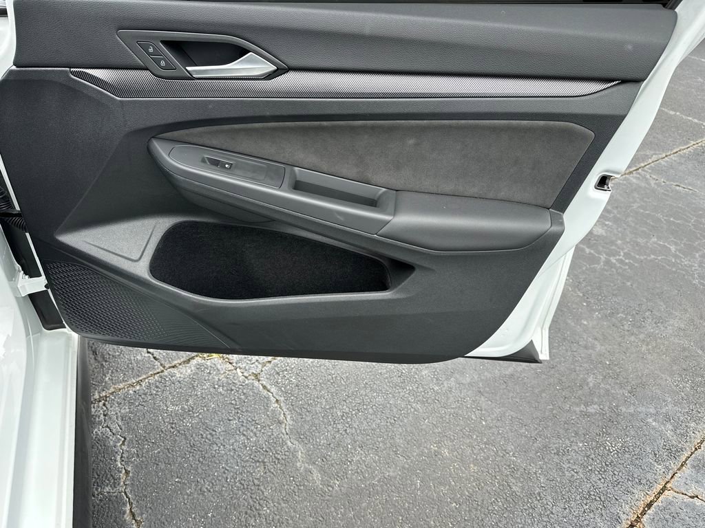 Used 2025 Volkswagen GTI SE image 14