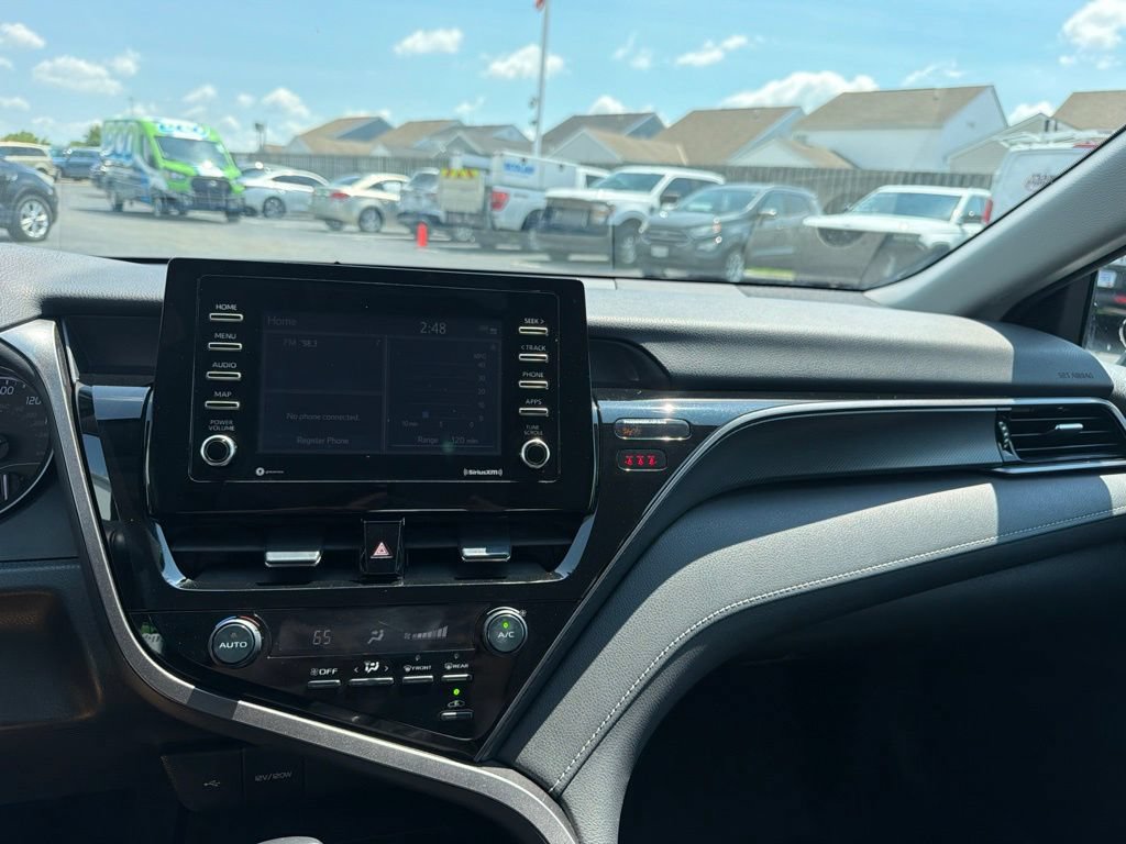 Used 2021 Toyota Camry SE FWD image 31