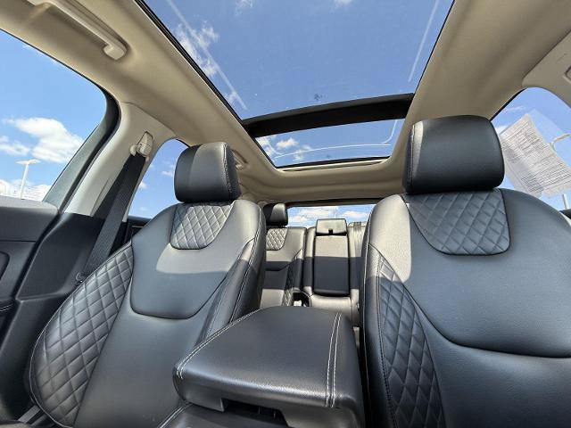 Certified 2024 Ford Edge Titanium AWD/4WD image 20