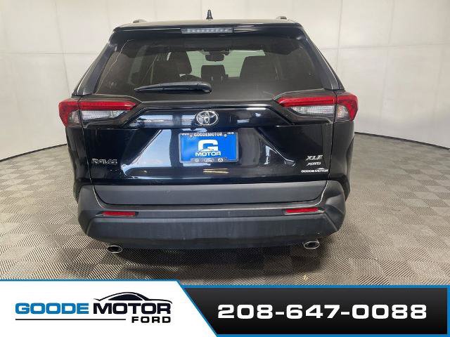 Used 2021 Toyota RAV4 XLE Premium AWD/4WD image 6