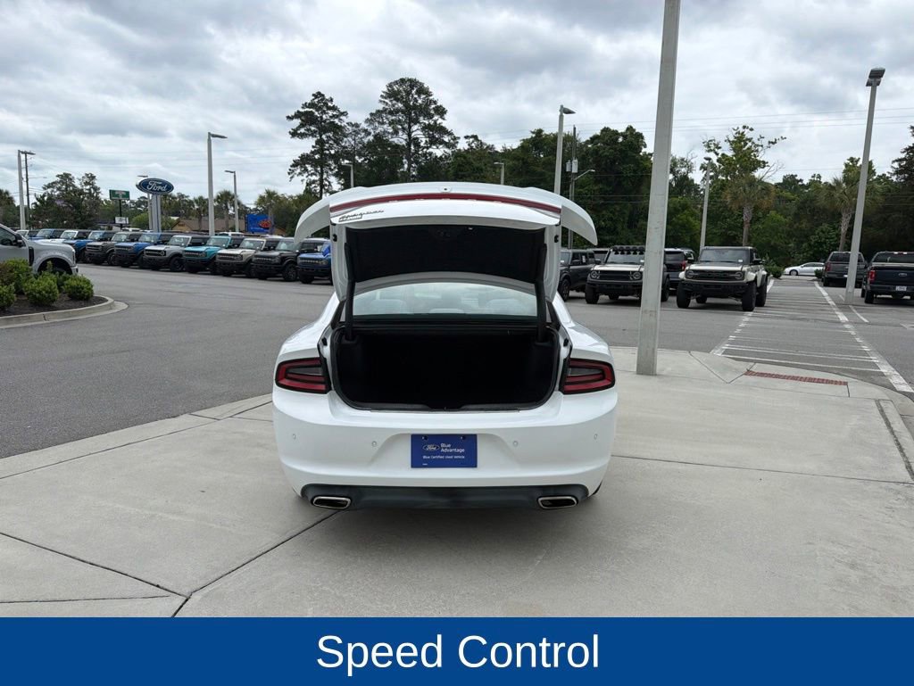 Used 2019 Dodge Charger SXT RWD image 9