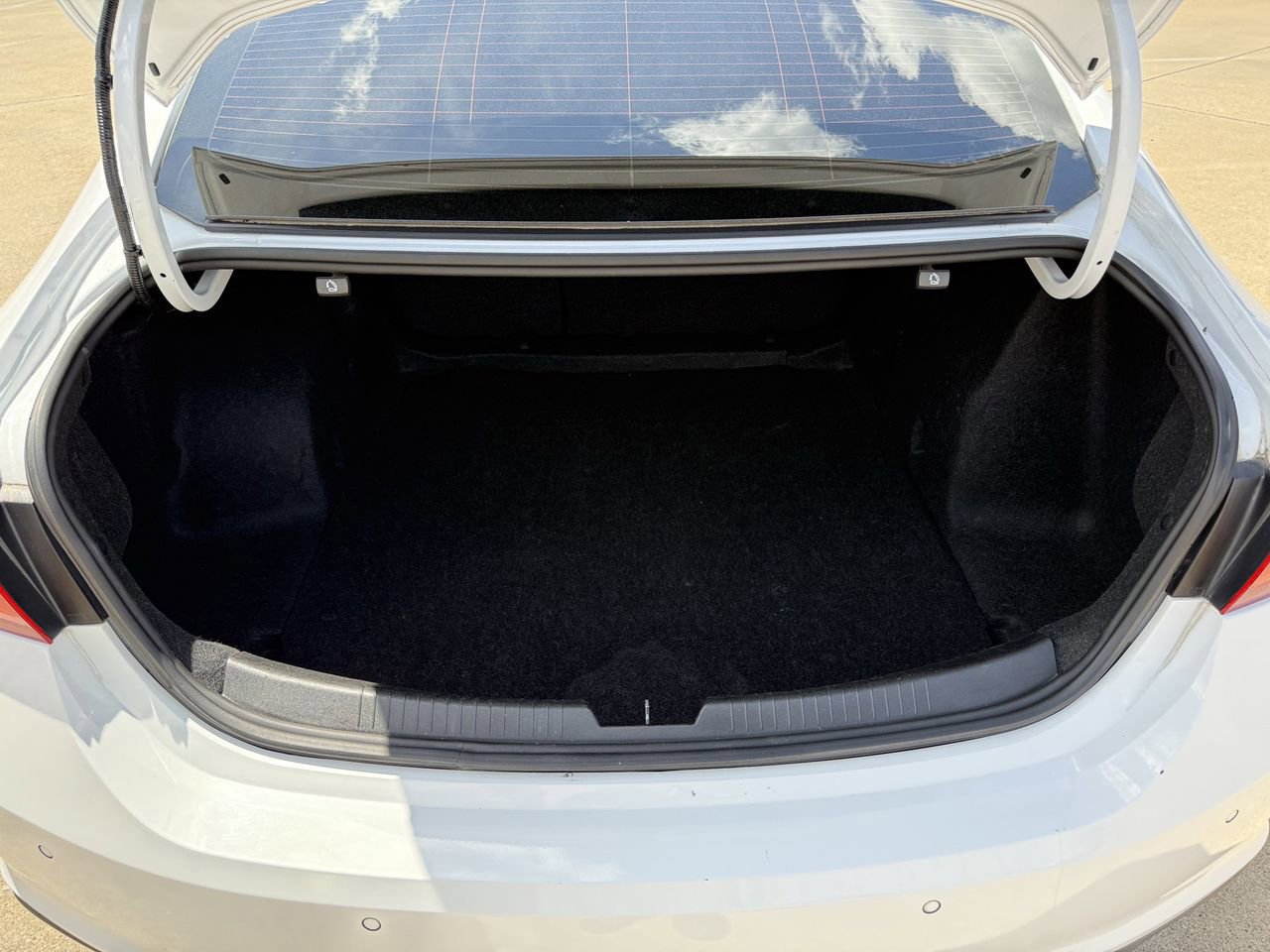 Used 2024 Chevrolet Malibu LT image 27