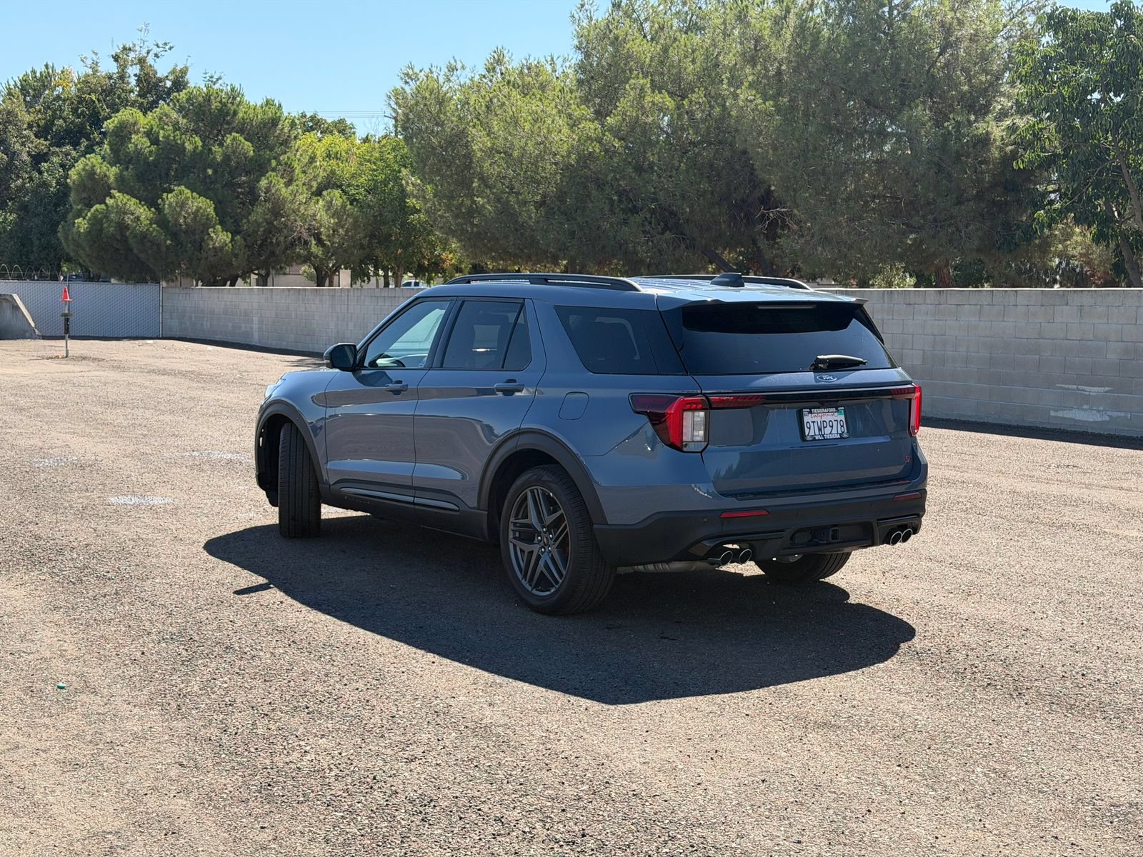 Certified 2025 Ford Explorer ST AWD/4WD image 9