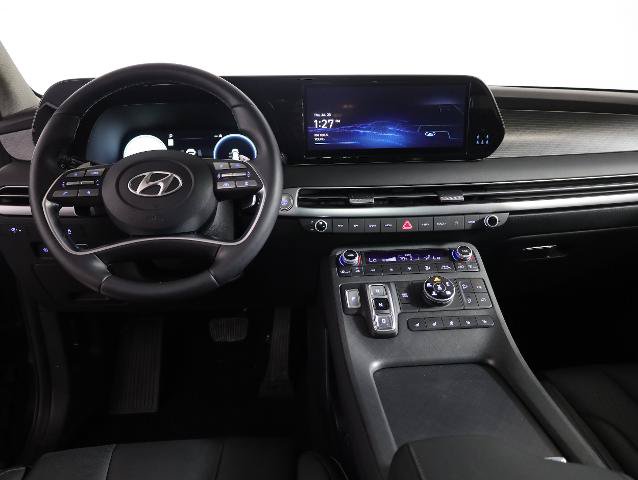 Used 2023 Hyundai Palisade Limited AWD/4WD image 15