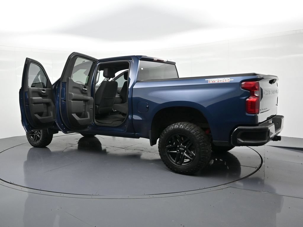 Used 2023 Chevrolet Silverado 1500 Custom Trail Boss AWD/4WD image 31