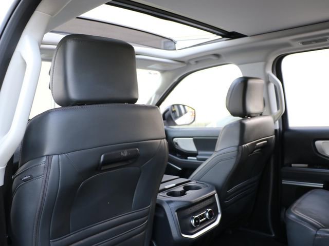Certified 2025 Ford Expedition Active AWD/4WD image 16