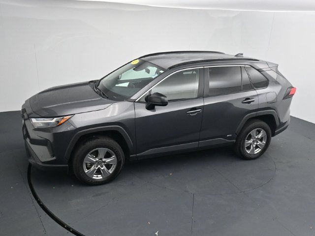 Used 2025 Toyota RAV4 LE AWD/4WD image 26