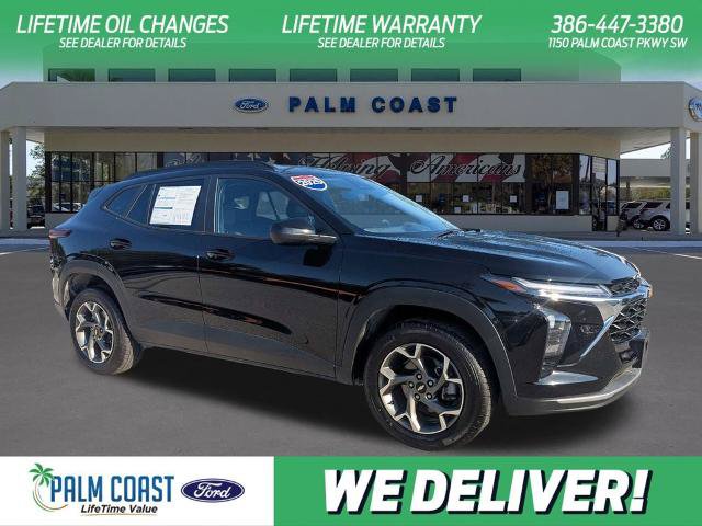 Used 2025 Chevrolet Trax LT