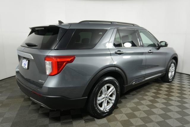 Certified 2024 Ford Explorer XLT w/ Equipment Group 202A image 4