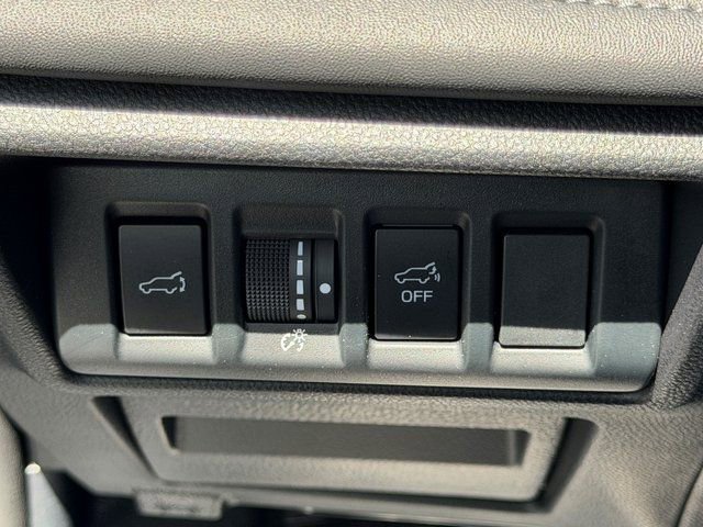 Used 2025 Subaru Outback Touring AWD/4WD image 27