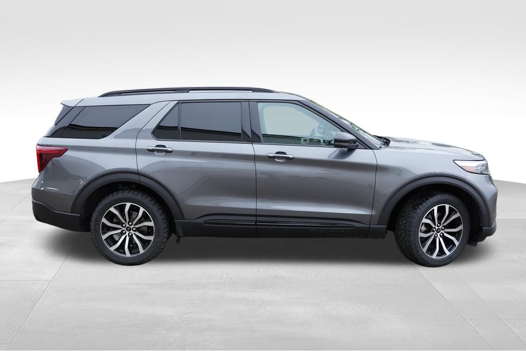 Certified 2021 Ford Explorer ST w/ Equipment Group 401A AWD/4WD image 3