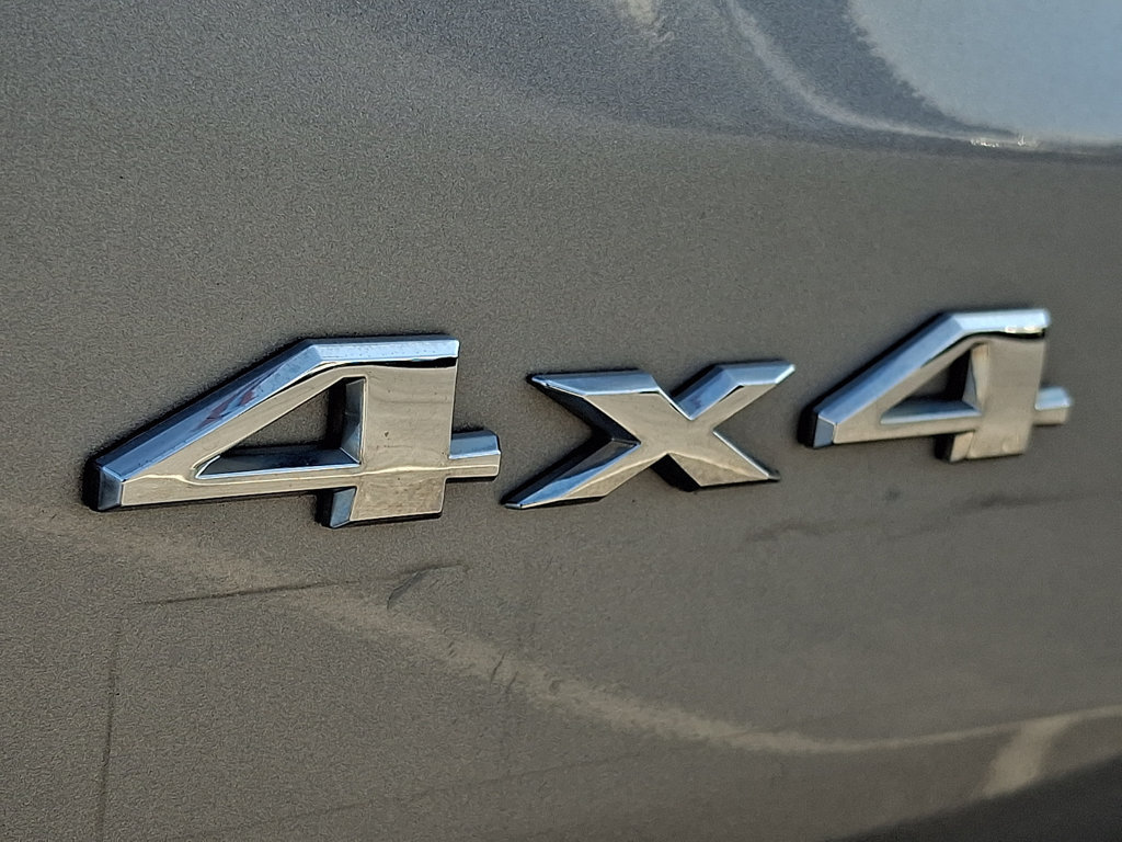 Used 2019 Jeep Grand Cherokee Laredo AWD/4WD image 29
