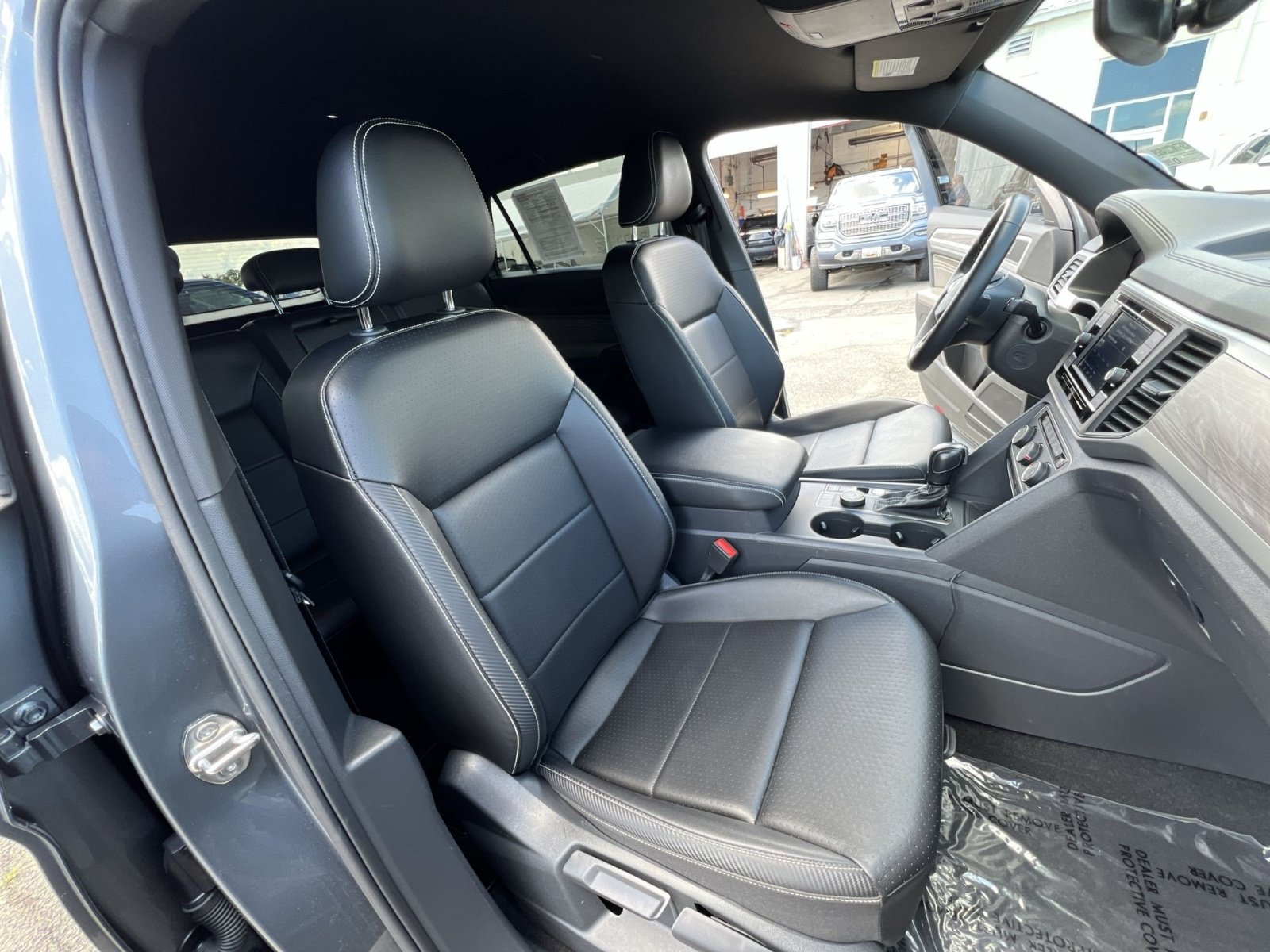 Used 2022 Volkswagen Atlas Cross Sport SE AWD/4WD image 33