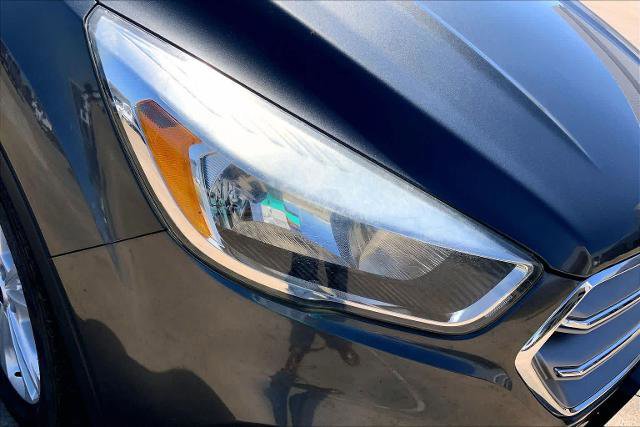 Certified 2017 Ford Escape SE image 27