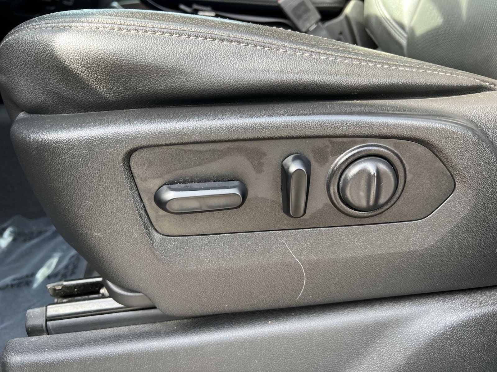 Used 2020 GMC Sierra 2500 SLT image 14