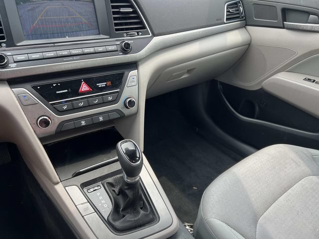Used 2017 Hyundai Elantra SE FWD image 27