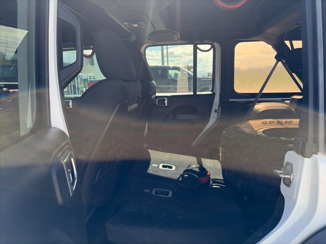 Used 2018 Jeep Wrangler Unlimited Rubicon AWD/4WD image 10