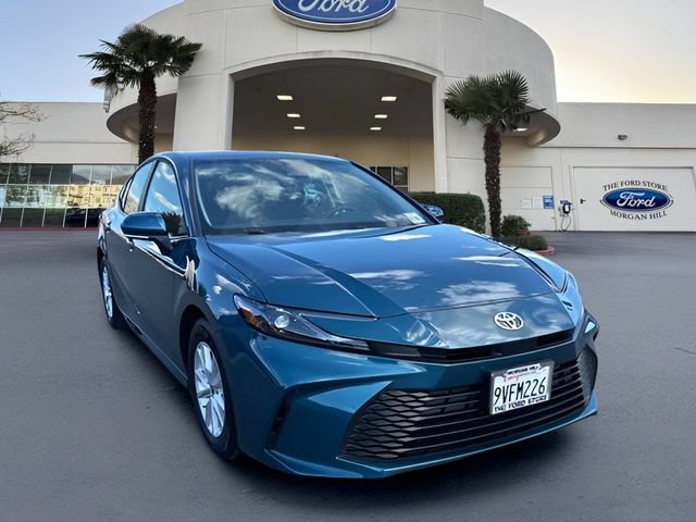 Used 2026 Toyota Camry LE w/ Convenience Package FWD image 4