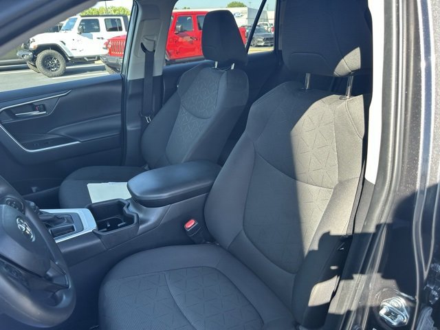 Used 2024 Toyota RAV4 XLE image 9