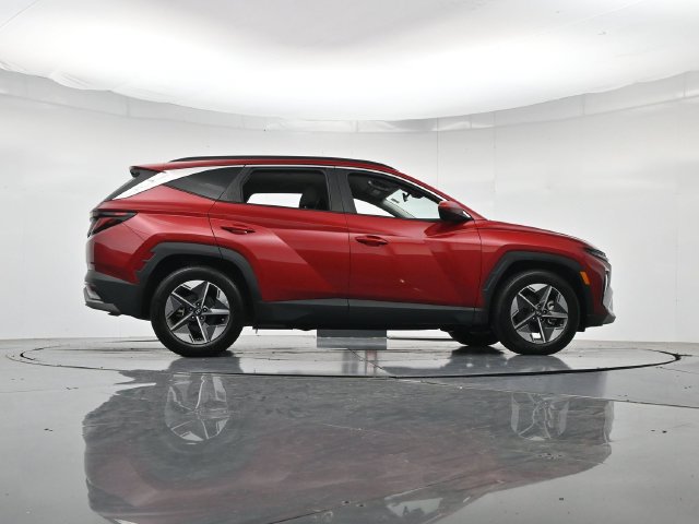 Used 2025 Hyundai Tucson SEL FWD image 32