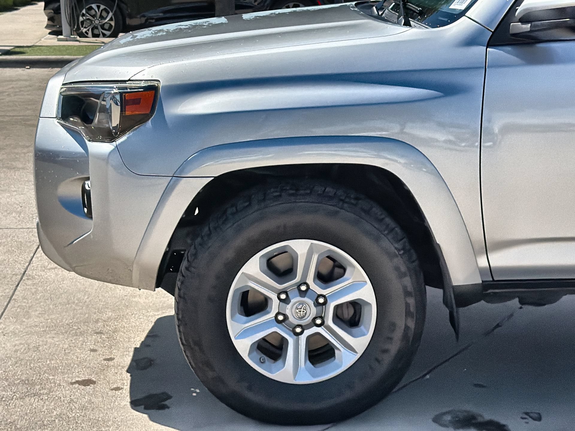 Used 2018 Toyota 4Runner SR5 RWD image 10