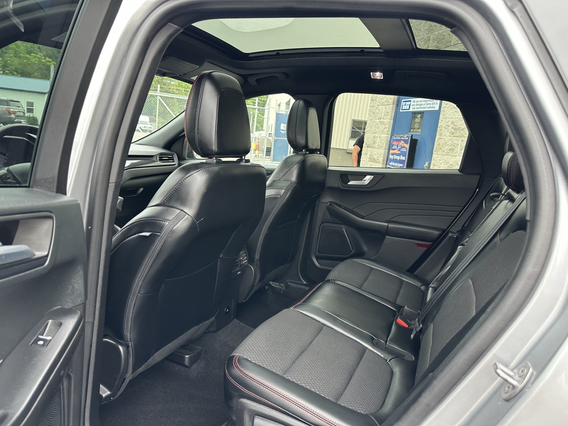 Certified 2023 Ford Escape ST-Line AWD/4WD image 10