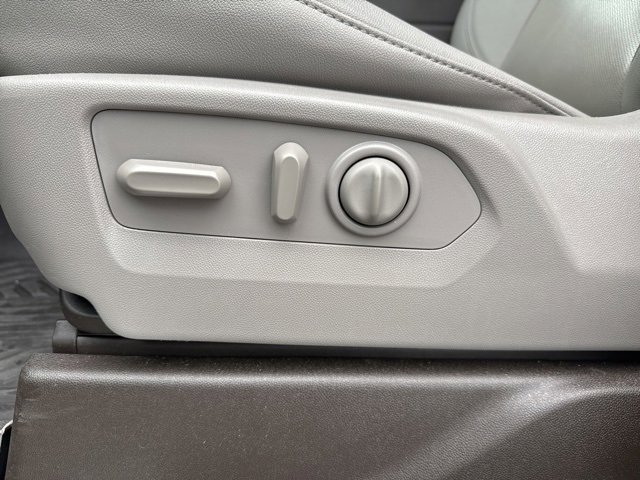 Used 2022 Chevrolet Silverado 1500 LTZ w/ LTZ Premium Package image 11