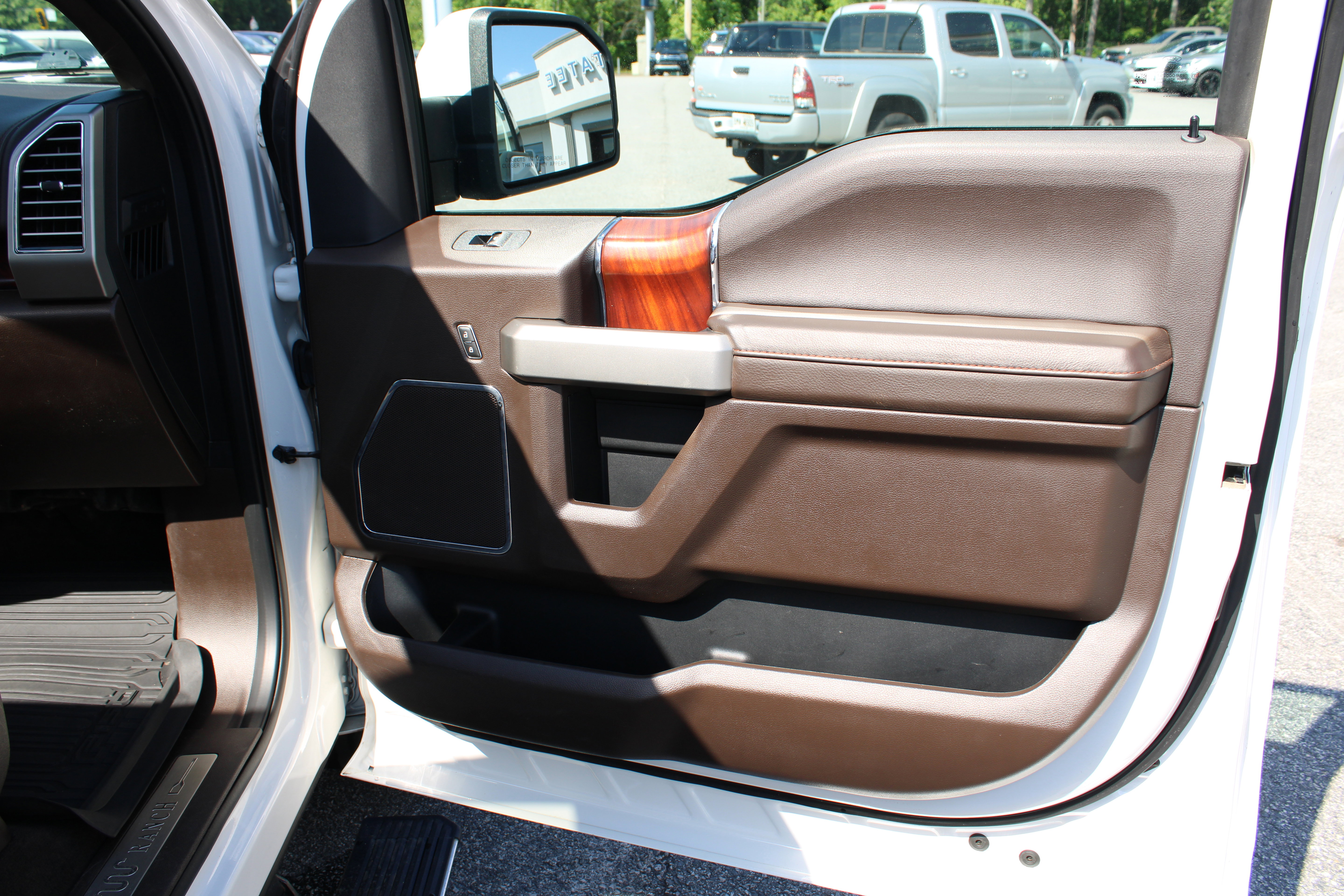 Certified 2020 Ford F150 King Ranch w/ Equipment Group 601A Luxury AWD/4WD image 14