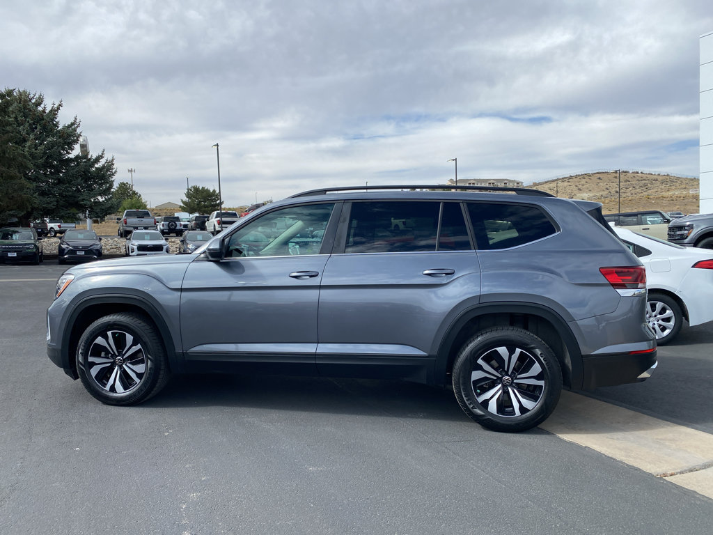 Used 2024 Volkswagen Atlas SE AWD/4WD image 21