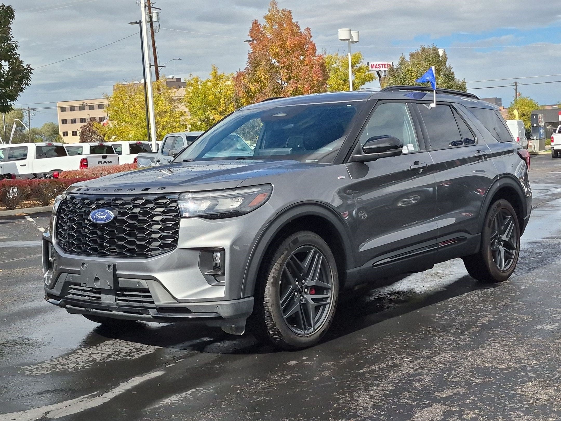 Certified 2025 Ford Explorer ST-Line w/ ST-Line Street Pack AWD/4WD image 11