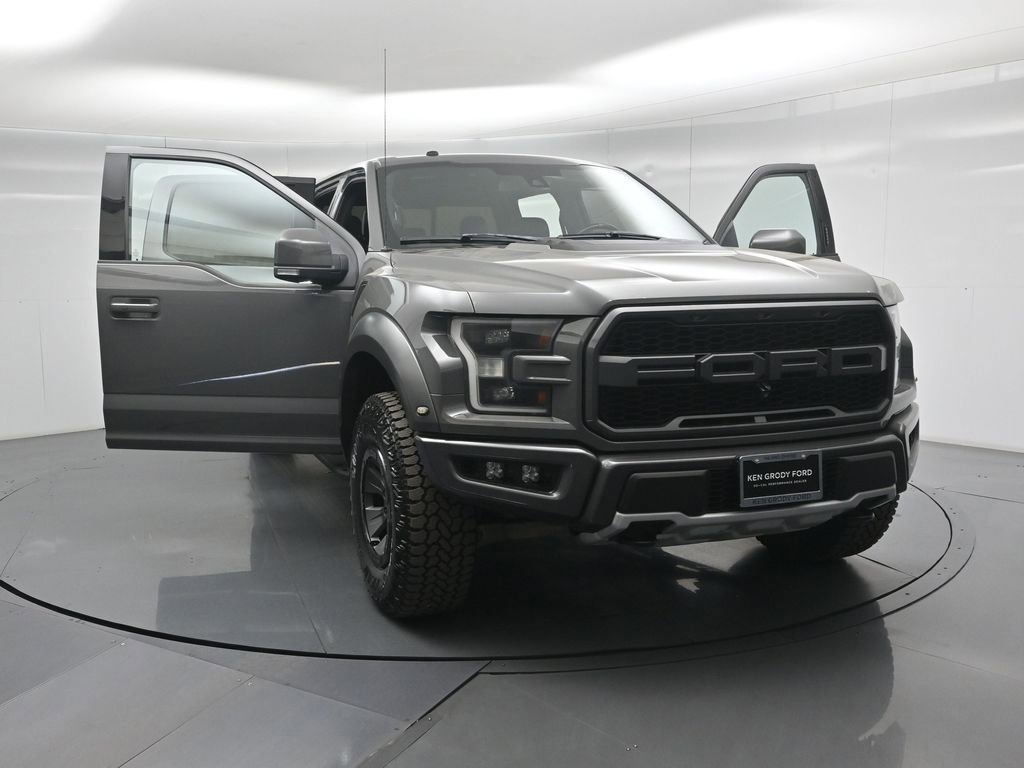 Certified 2018 Ford F150 Raptor w/ Equipment Group 802A Luxury AWD/4WD image 34